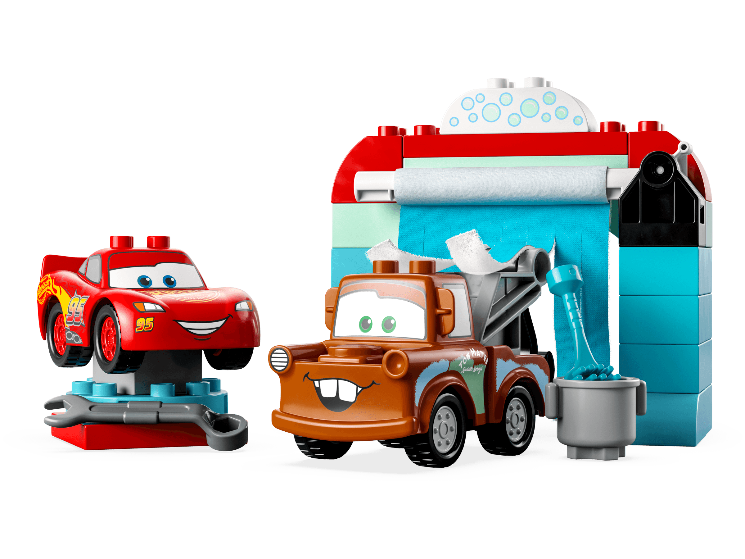 Lightning McQueen & Mater's Car Wash Fun